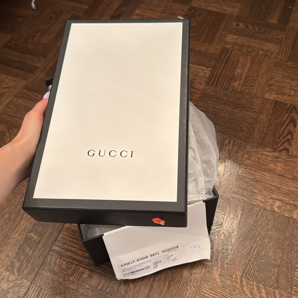 Gucci Sandals Gold metallic crystal size 35.5 brand new with box - Picture 9 of 10